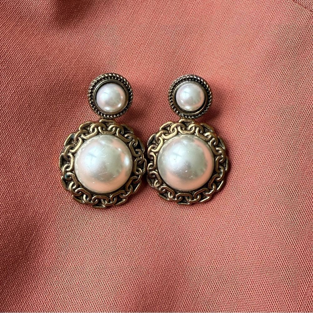 90s/ Y2K Pearl and Chain Chic Edgy Earrings